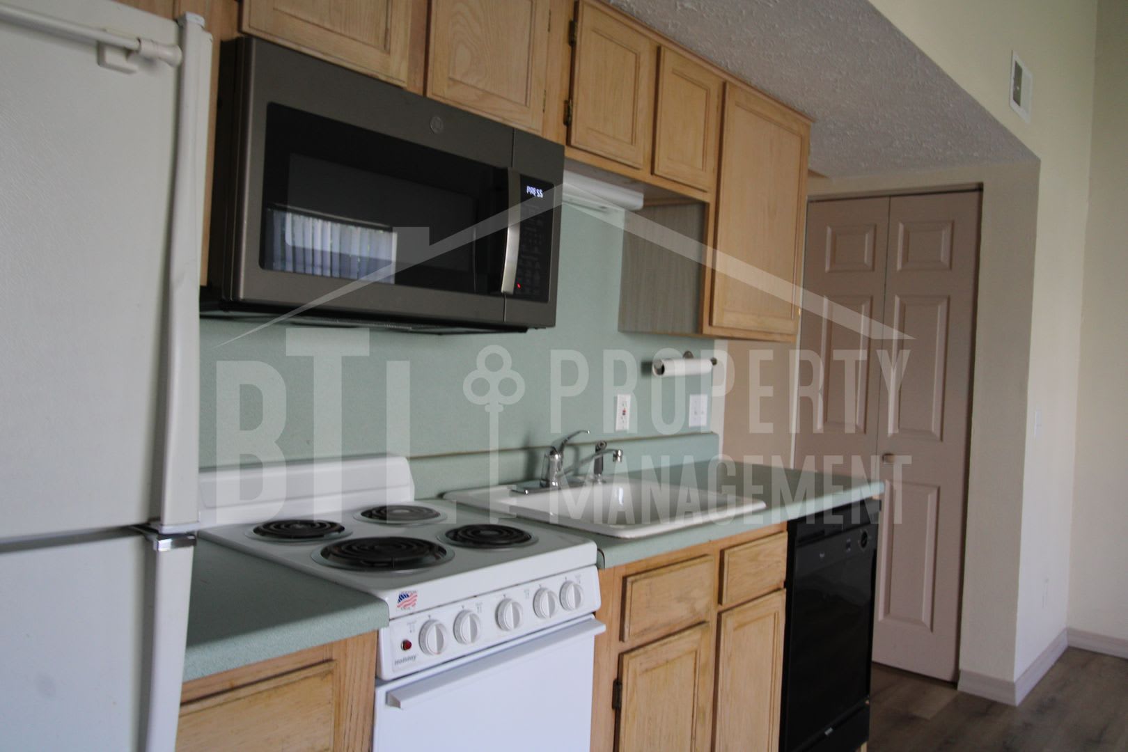 Charming 2 Bedroom in Branson! – photo 3