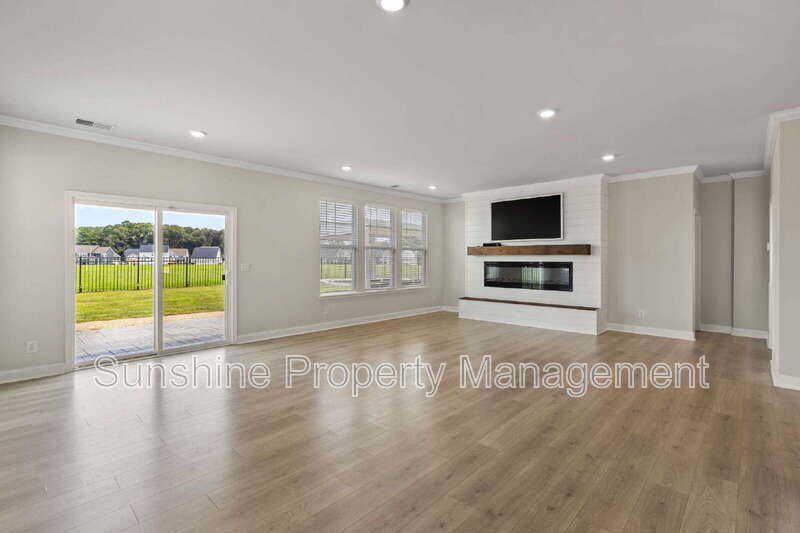 113 Royal Blackheath Cove – photo 5
