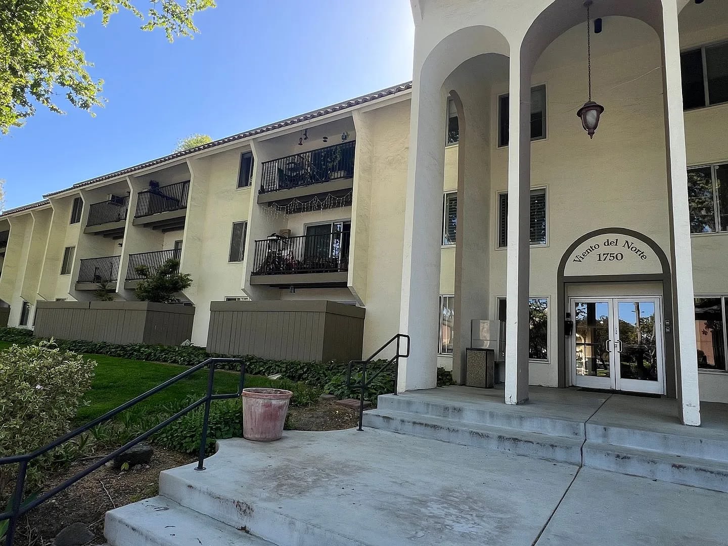 1750 Halford Ave Apt 114 – photo 5