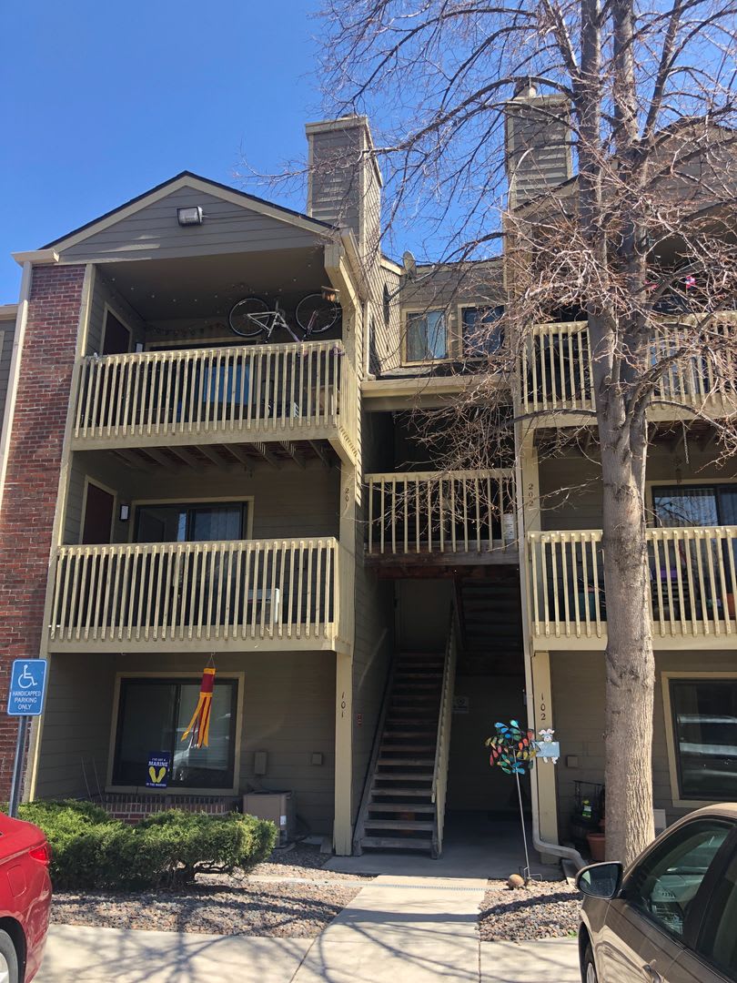 2 bed/2 bath condo in Arvada – photo 1