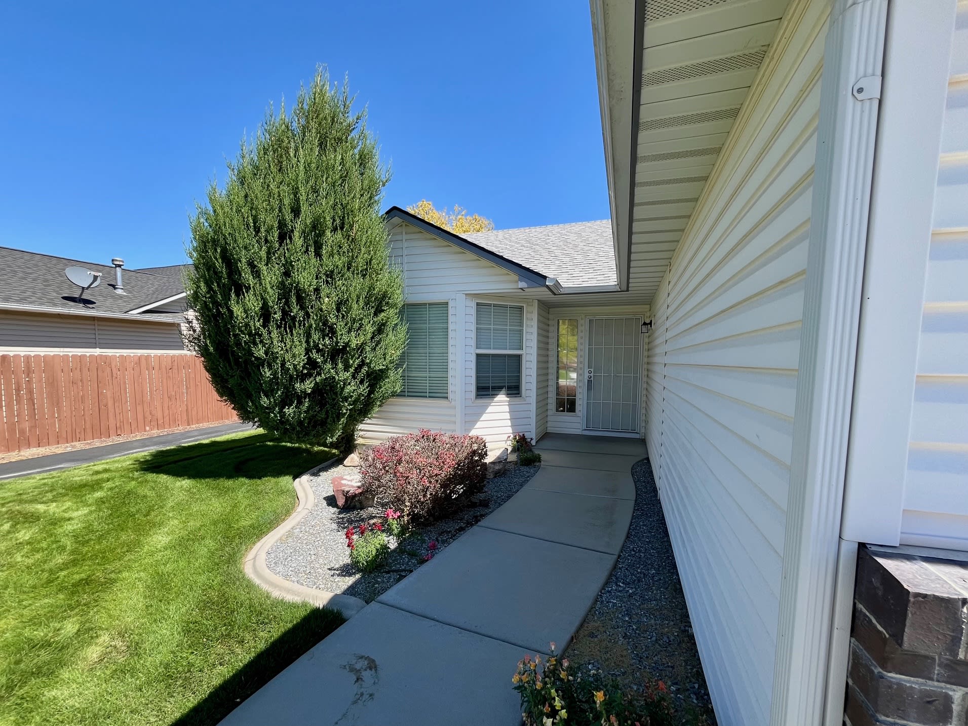 16426 North Asbury Drive – photo 3