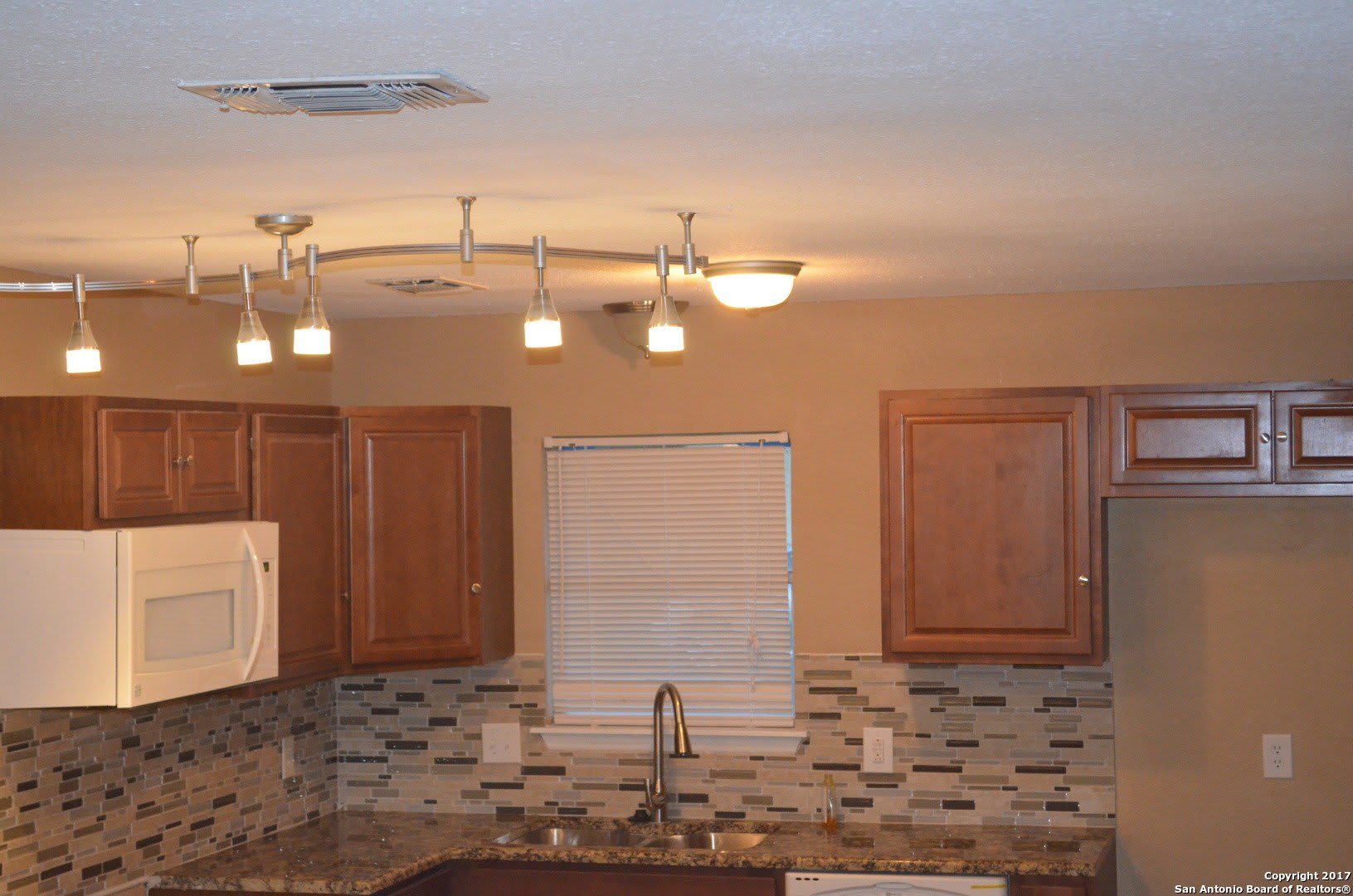 7401 Sage Oak St – photo 4
