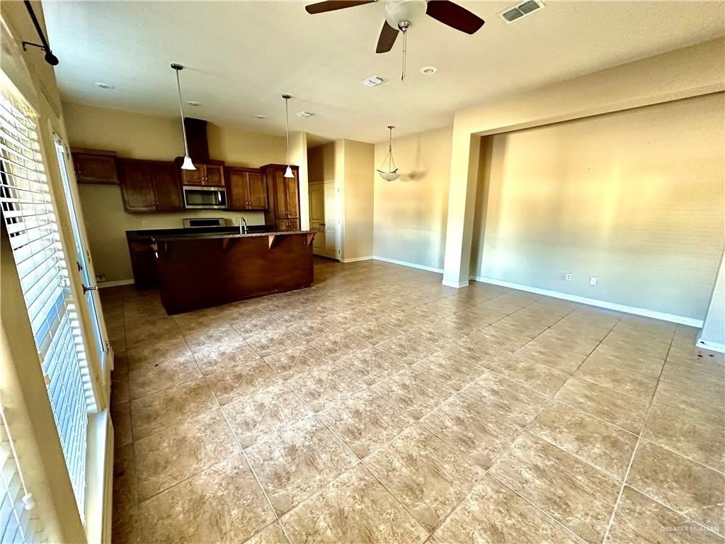2715 Mimosa Street – photo 5