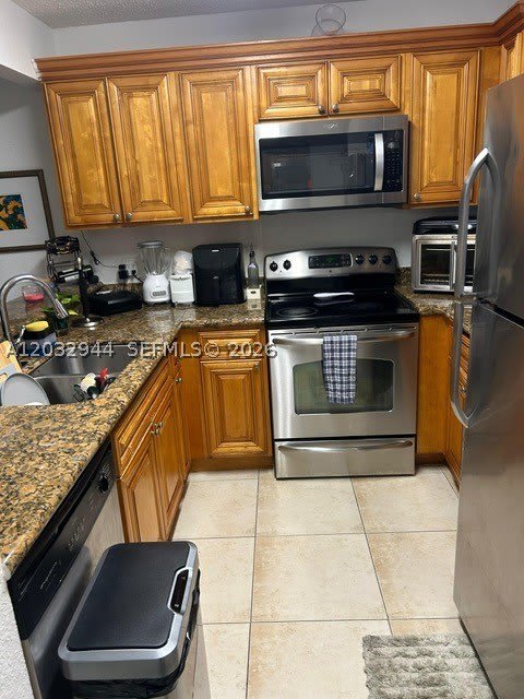 1561 Balfour Point Dr – photo 1