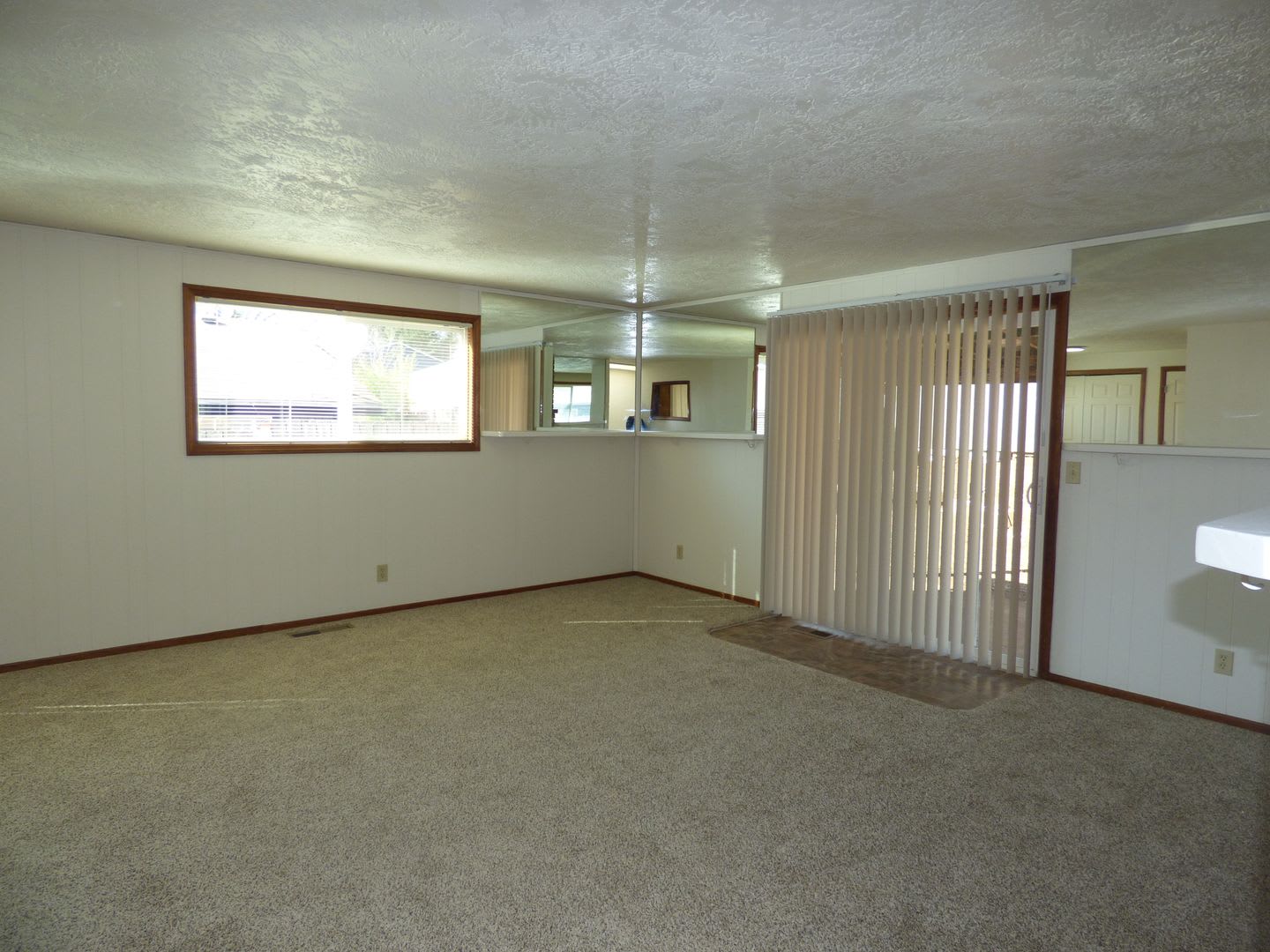 Rent Special 1 2 Off September S Rent 3 Bed Home In South Salem – photo 5
