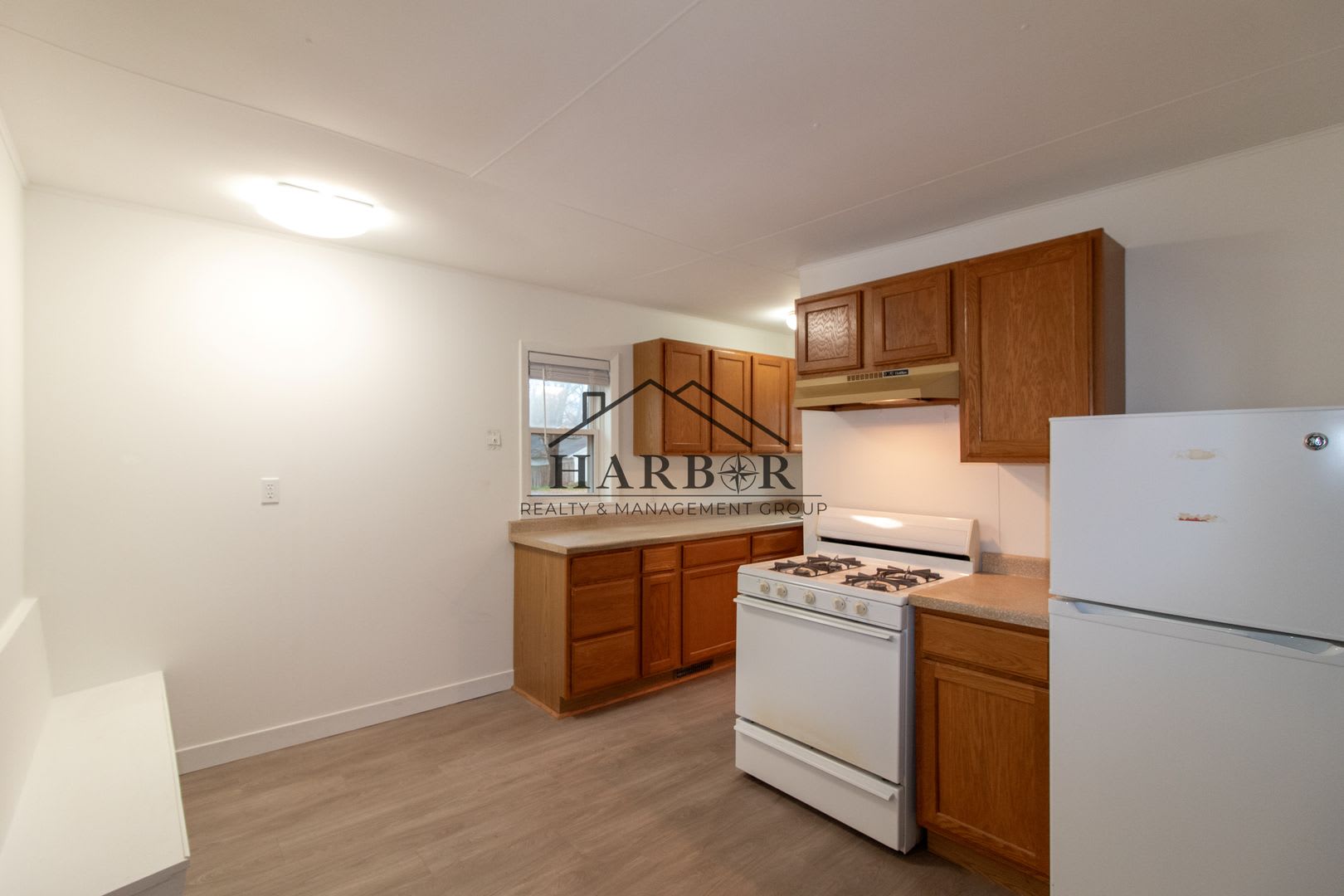 224 9th Ave NW – photo 1