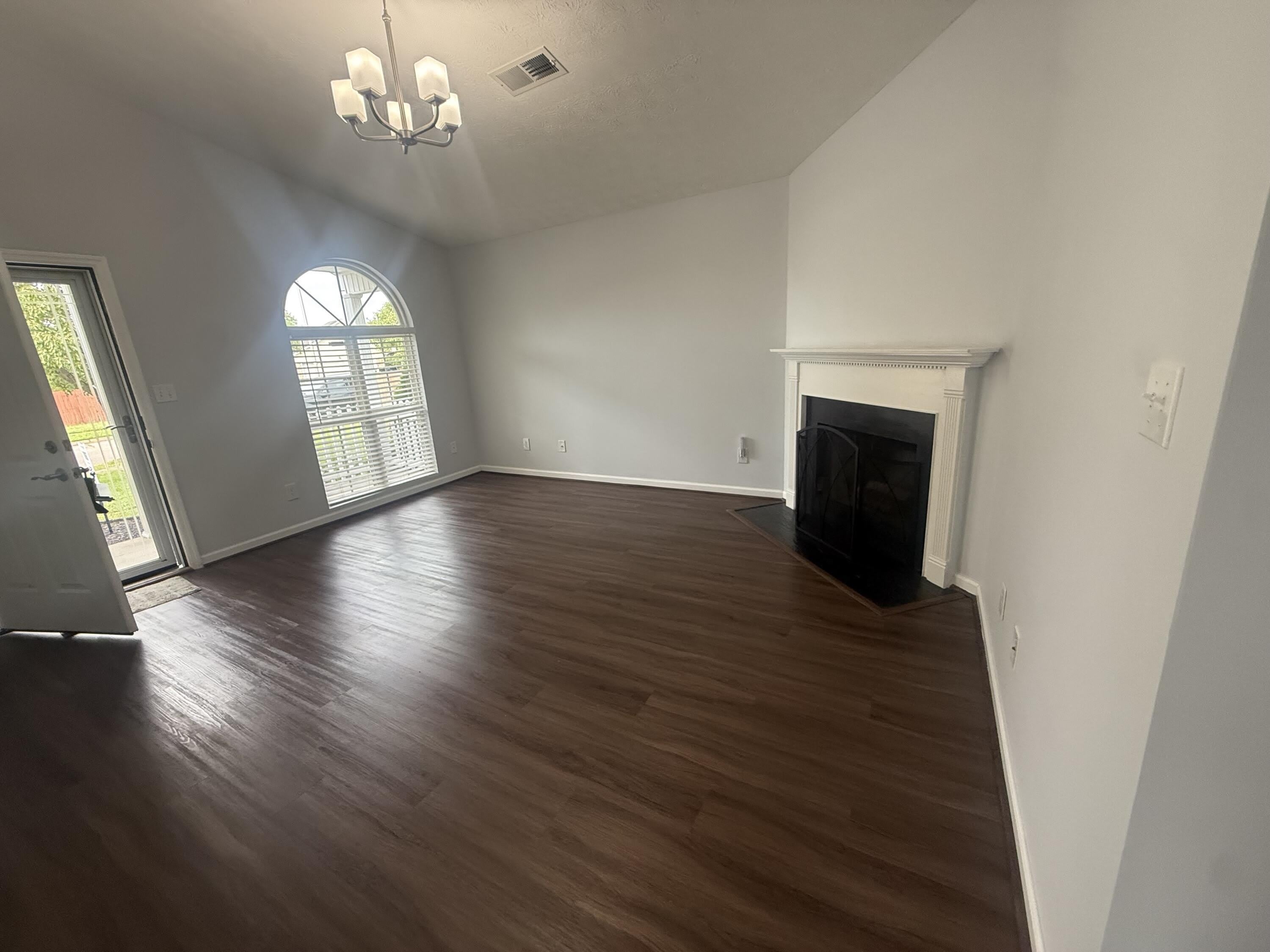2137 Call Drive – photo 4