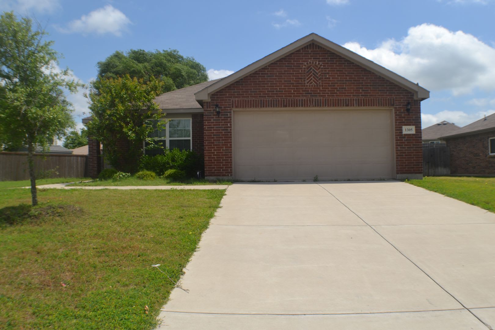 House for Lease in Sherman – photo 1