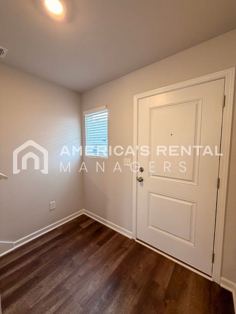 DEPOSIT PENDING! Townhome on Driftwood Lane for Rent! Available to View with 48 Hour Notice!!! – photo 5
