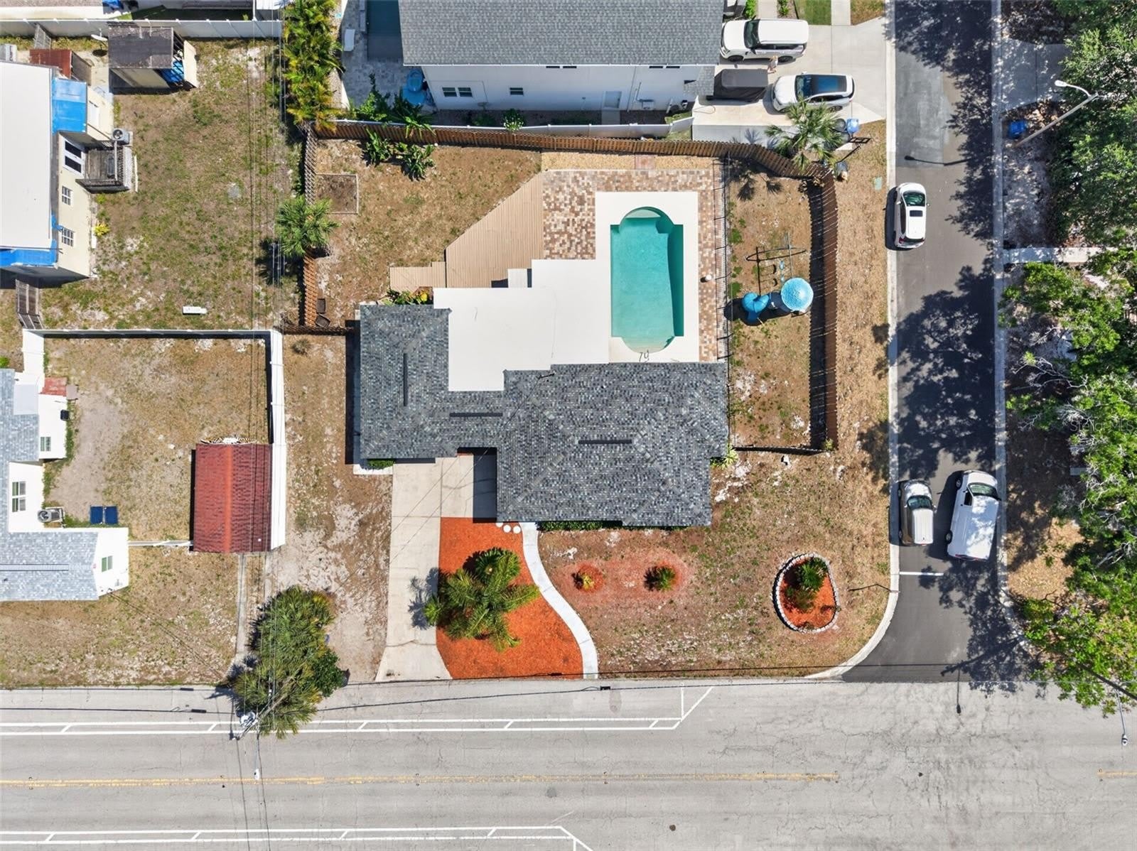 1674 34TH Avenue N – photo 3