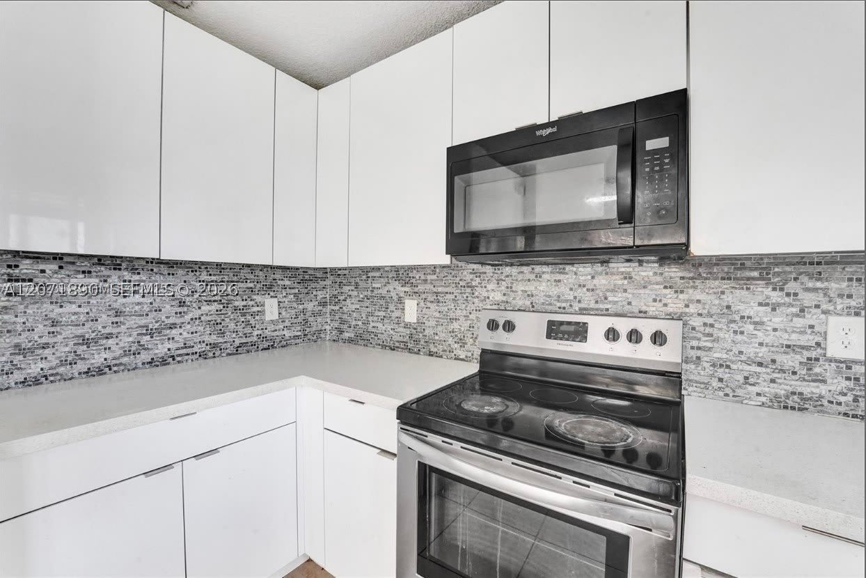 1154 NW 103 Street – photo 3