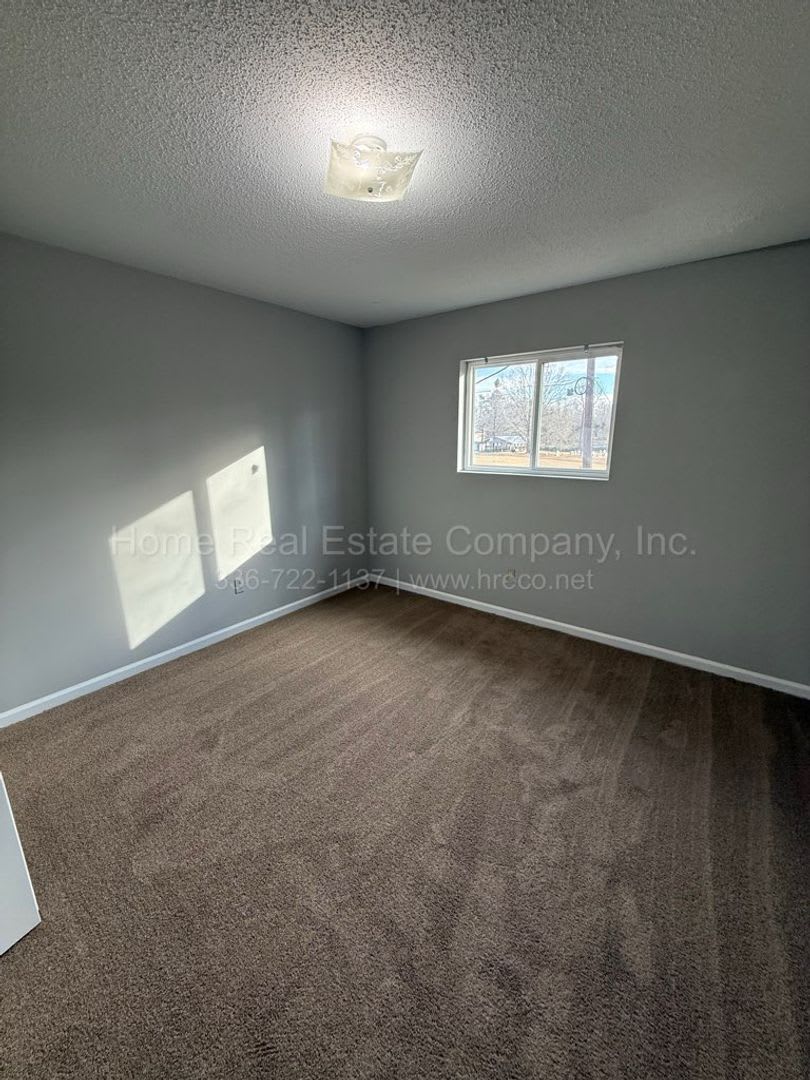 Courtyard Apartments – photo 4