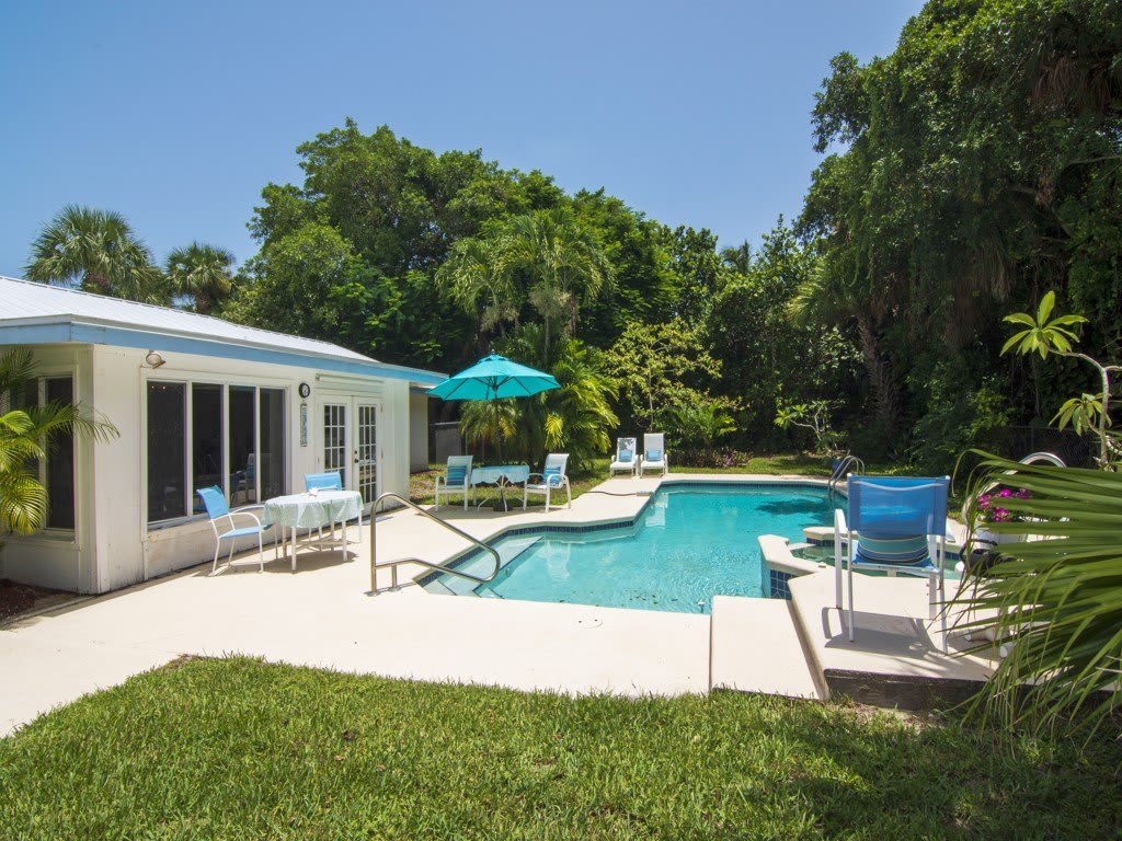 1545 Pelican Lane – photo 2