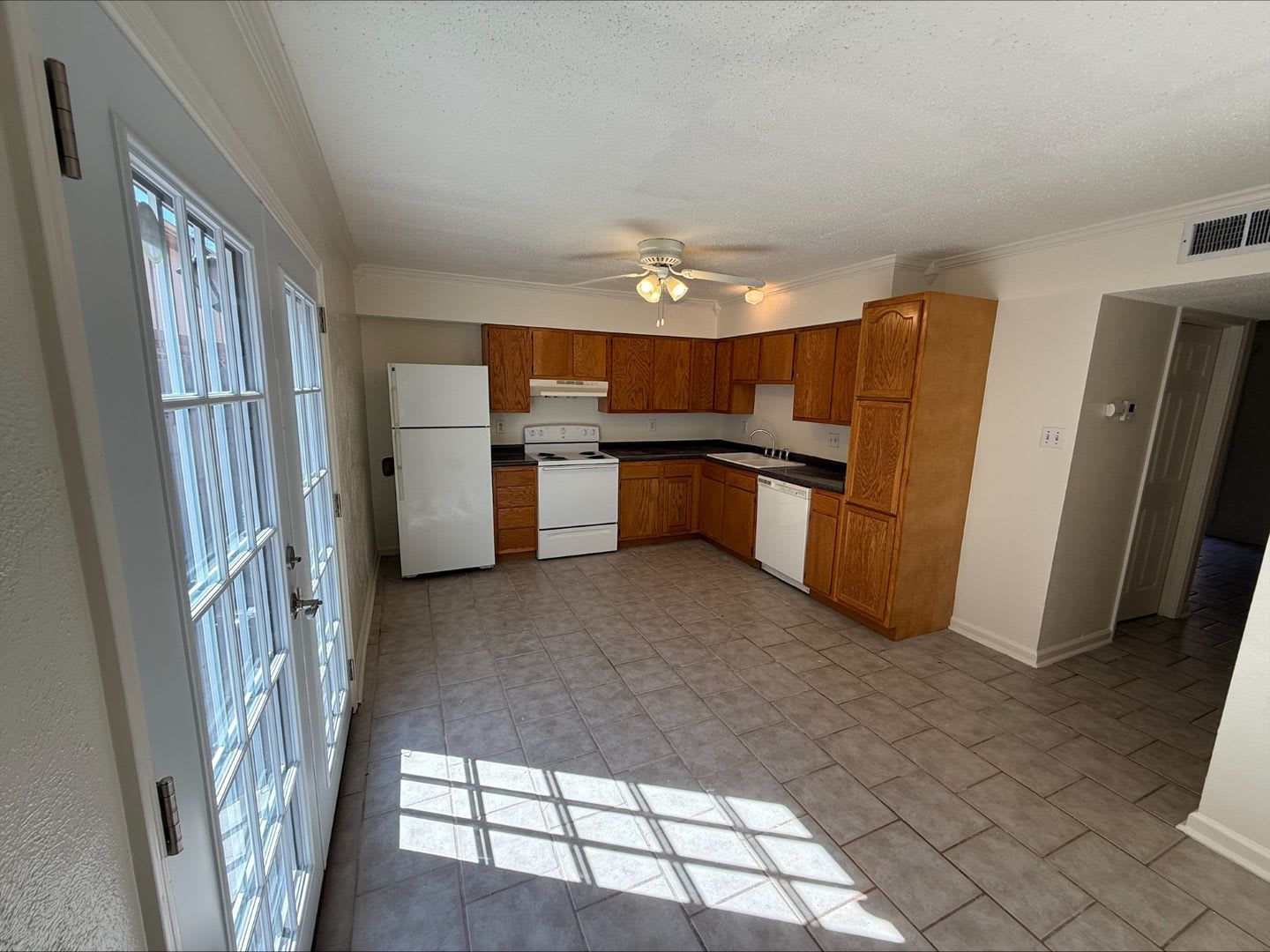 4101 Delaware – photo 3