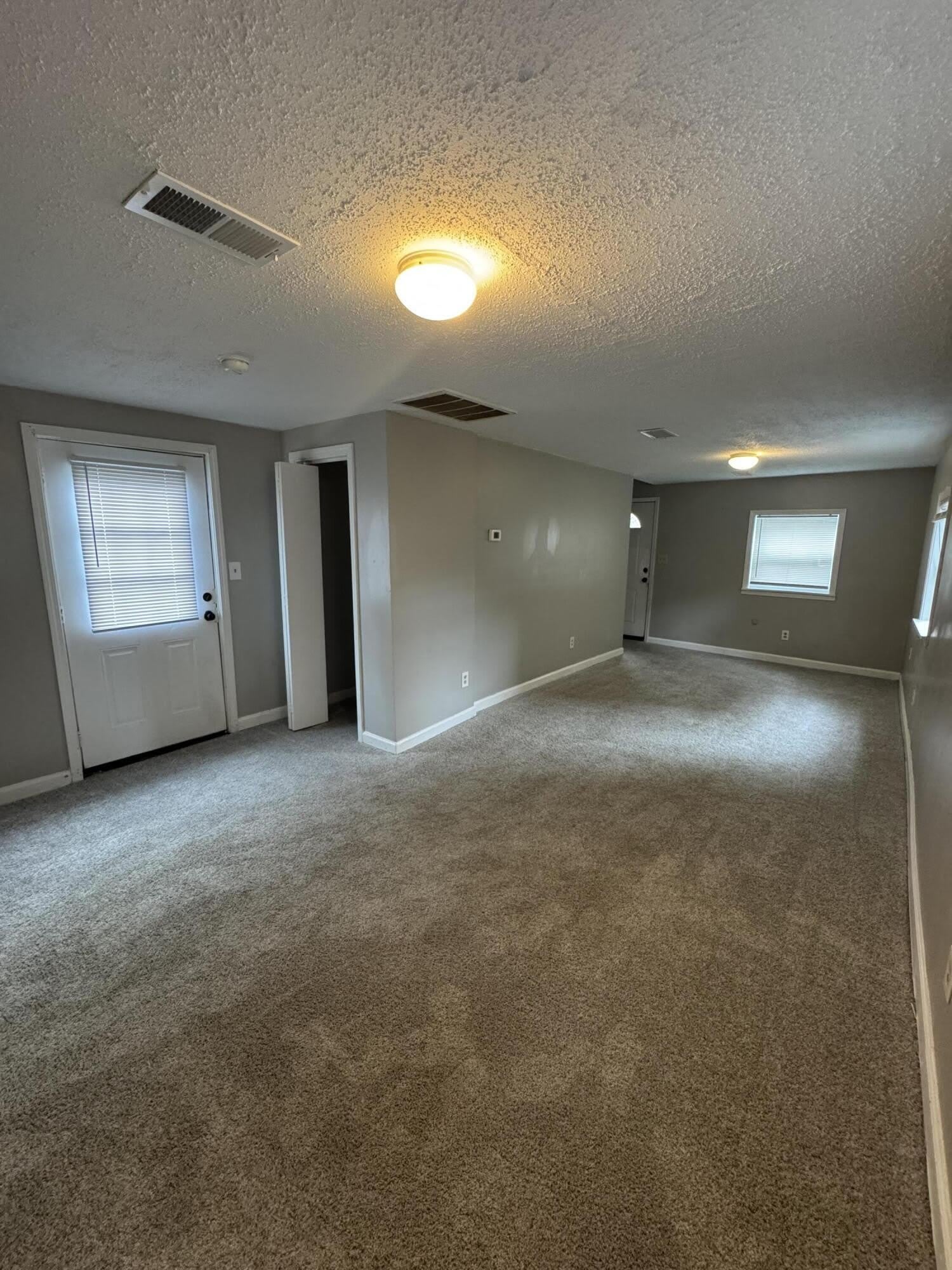 605 Harry Street – photo 5
