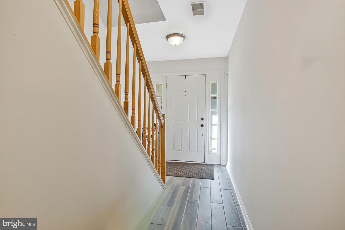 13902 BARRINGTON Lane – photo 5