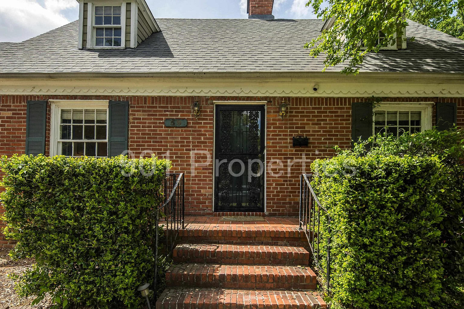59 North Ashlawn Road – photo 3