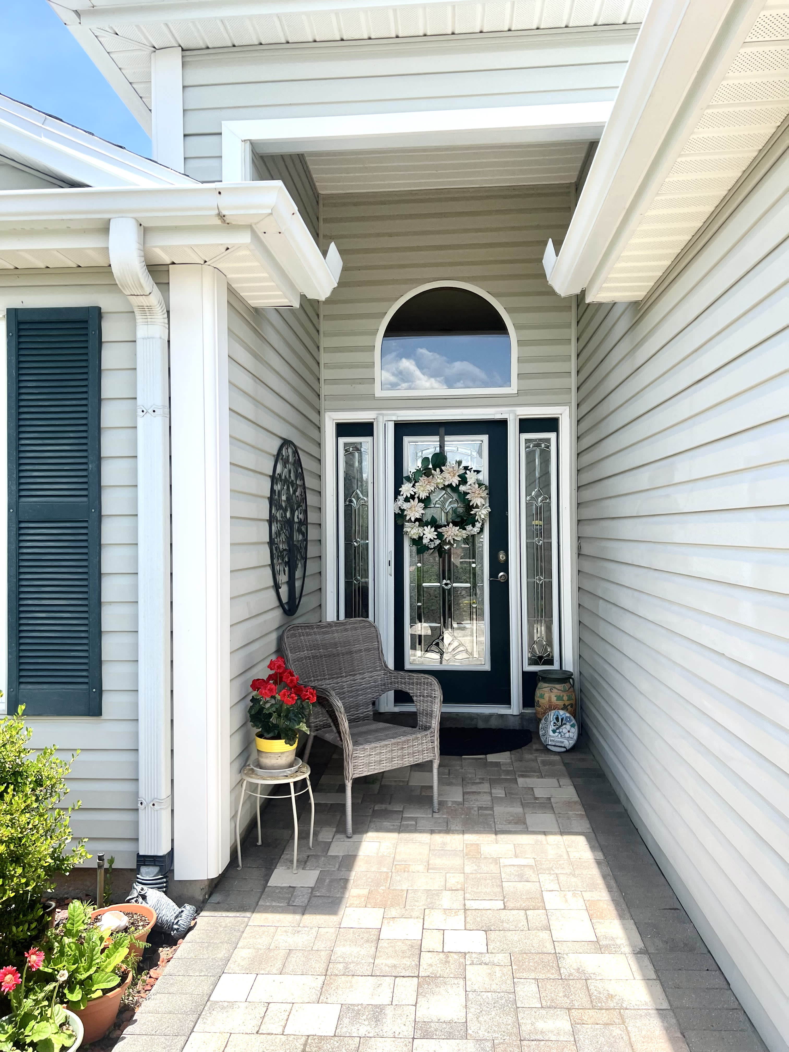 565 Brighton Dr – photo 2
