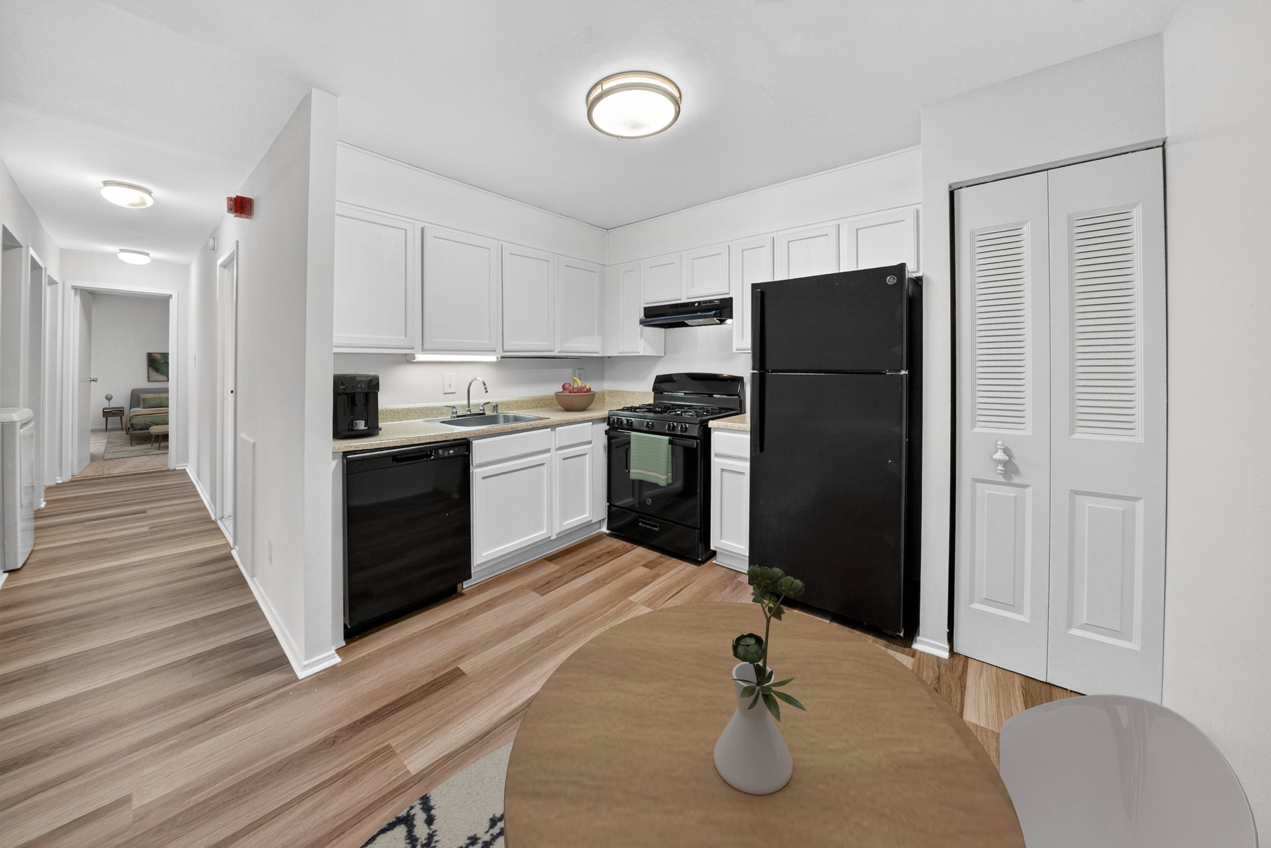 The Forest Apartments – photo 3