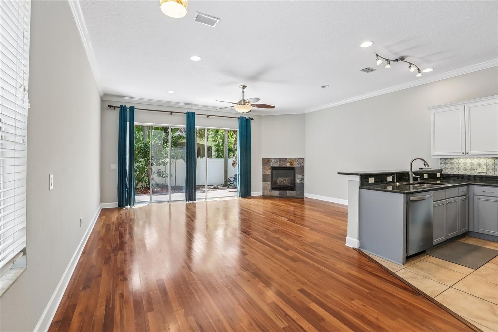 502 S LINCOLN Avenue – photo 2
