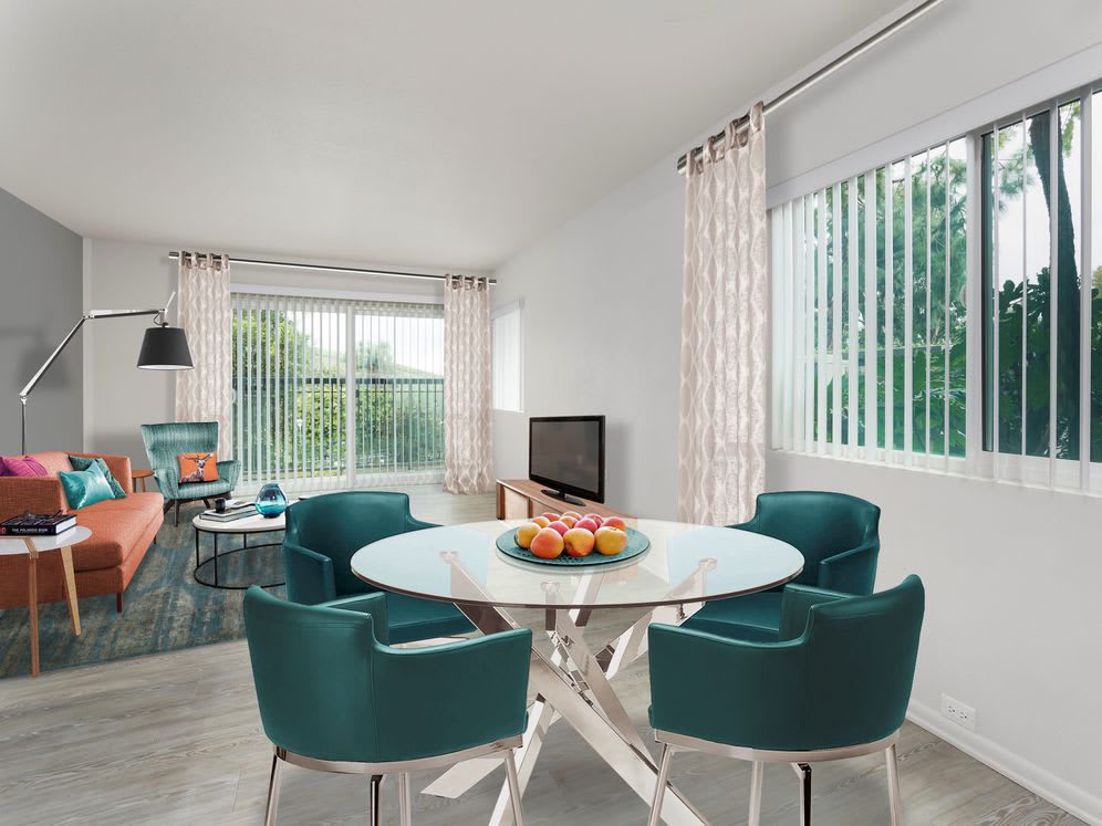 AVA Toluca Hills – photo 4
