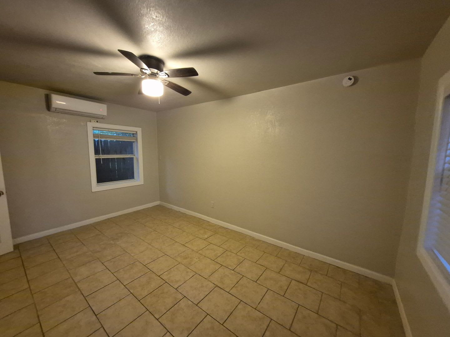 115 Caldwell St. #4, San Antonio, TX. 78223 – photo 4