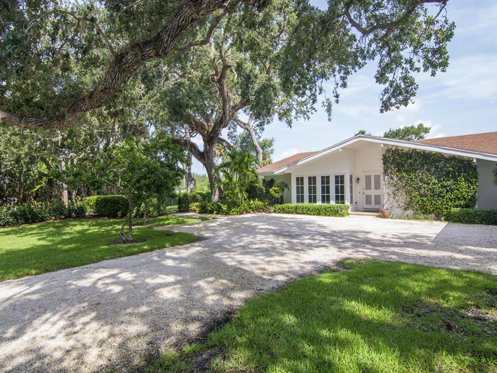 215 Live Oak Road – photo 2