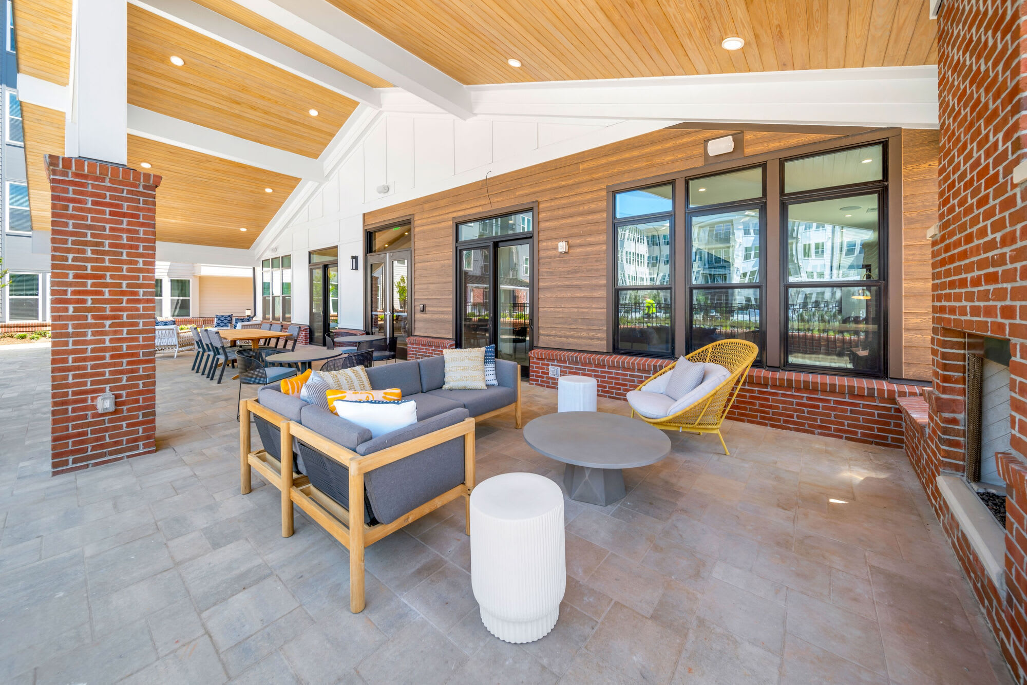 Miller And York Apartments – photo 4