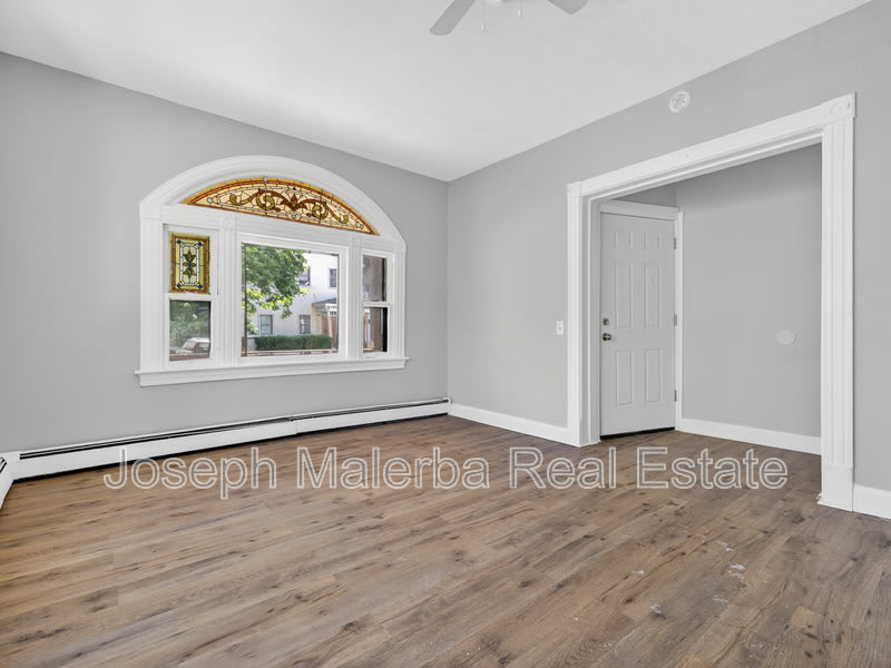 195 Laurel Hill – photo 2