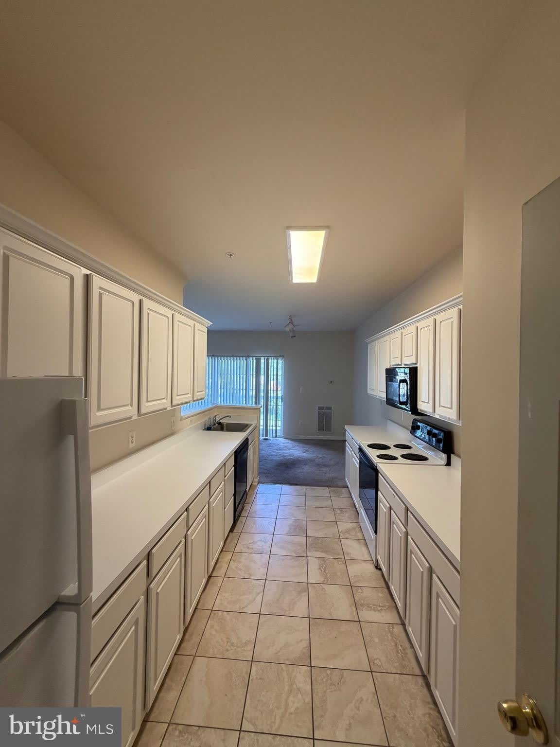 14224 HAMPSHIRE HALL Court – photo 3