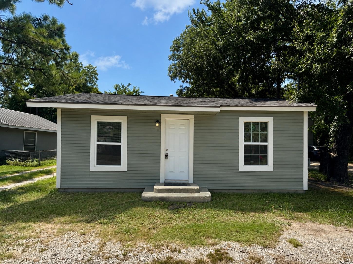 315 Ritchey St – photo 1