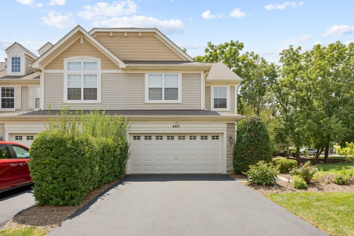 460 Vaughn Circle – photo 1
