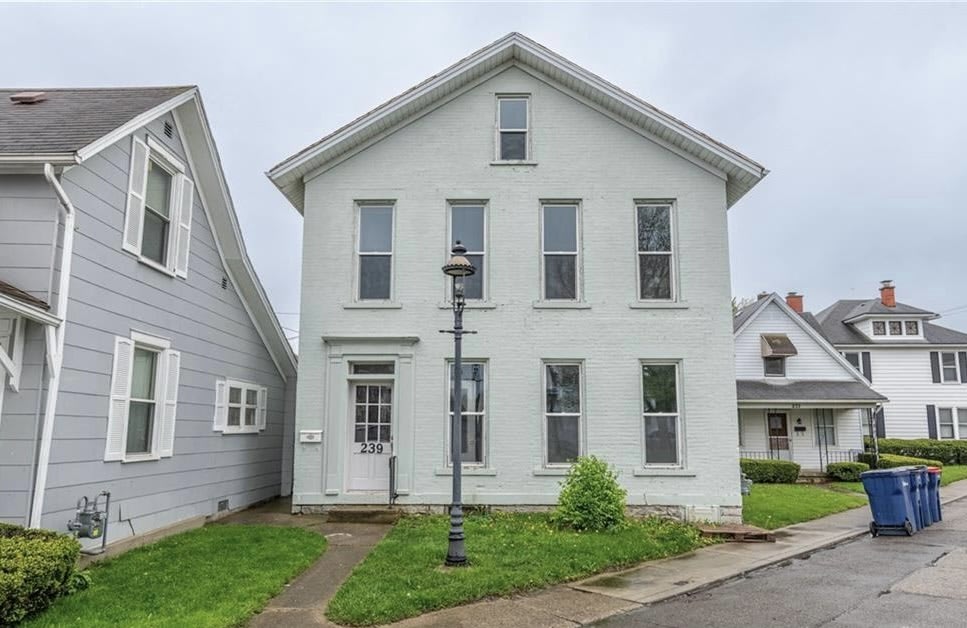 239 1 2 Broadway – photo 1