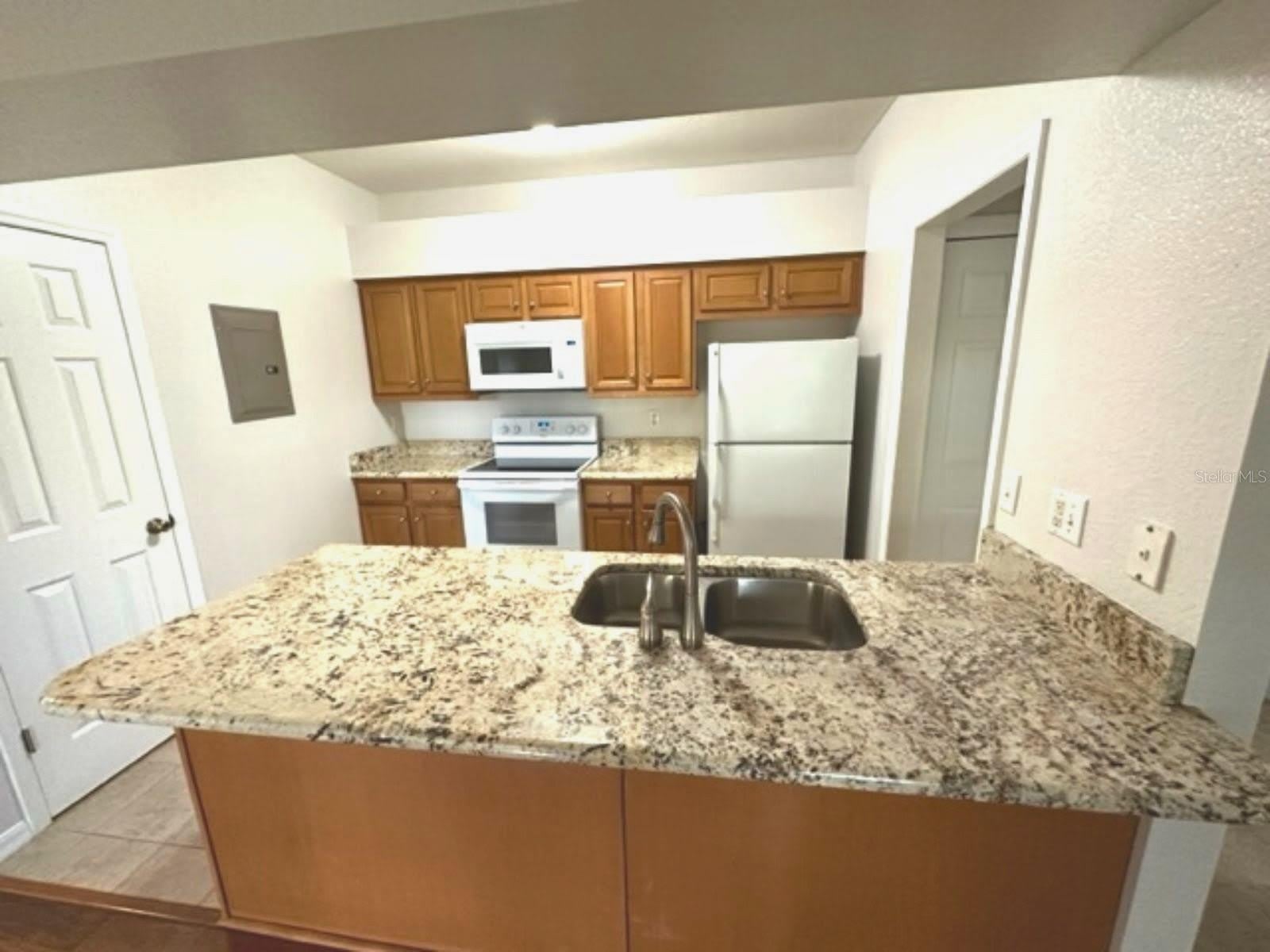 903 Eagle Pond Drive – photo 5