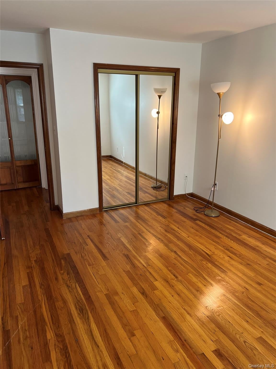 6 Colonial Road – photo 4
