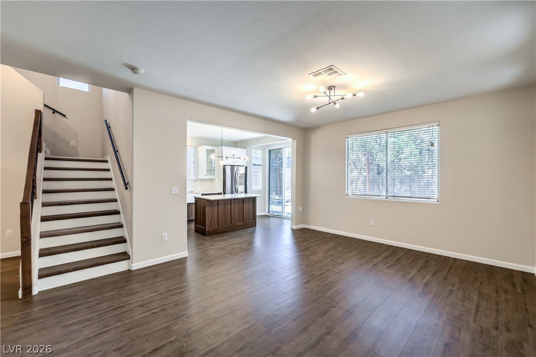 10650 Streamside Avenue – photo 5