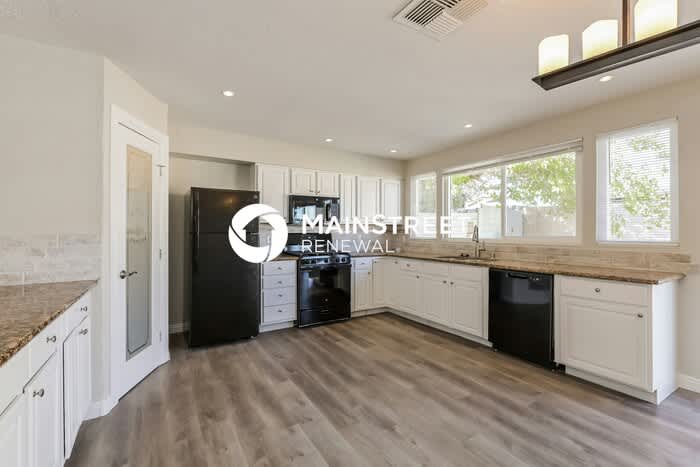 5322 Camden Avenue – photo 5