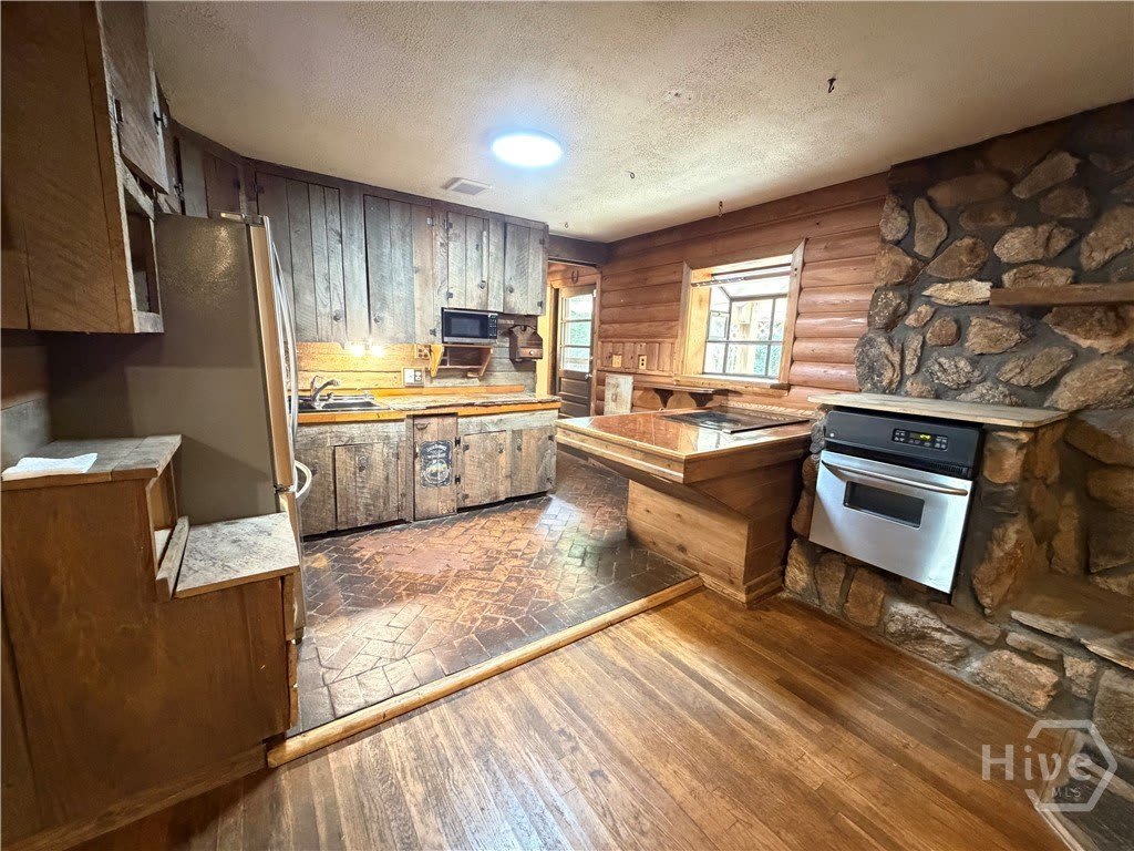 1054 College Station Road – photo 5