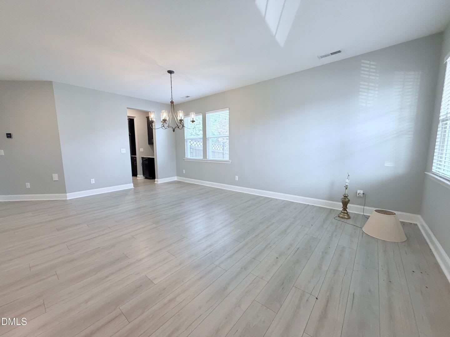 504 Eno Dr – photo 2