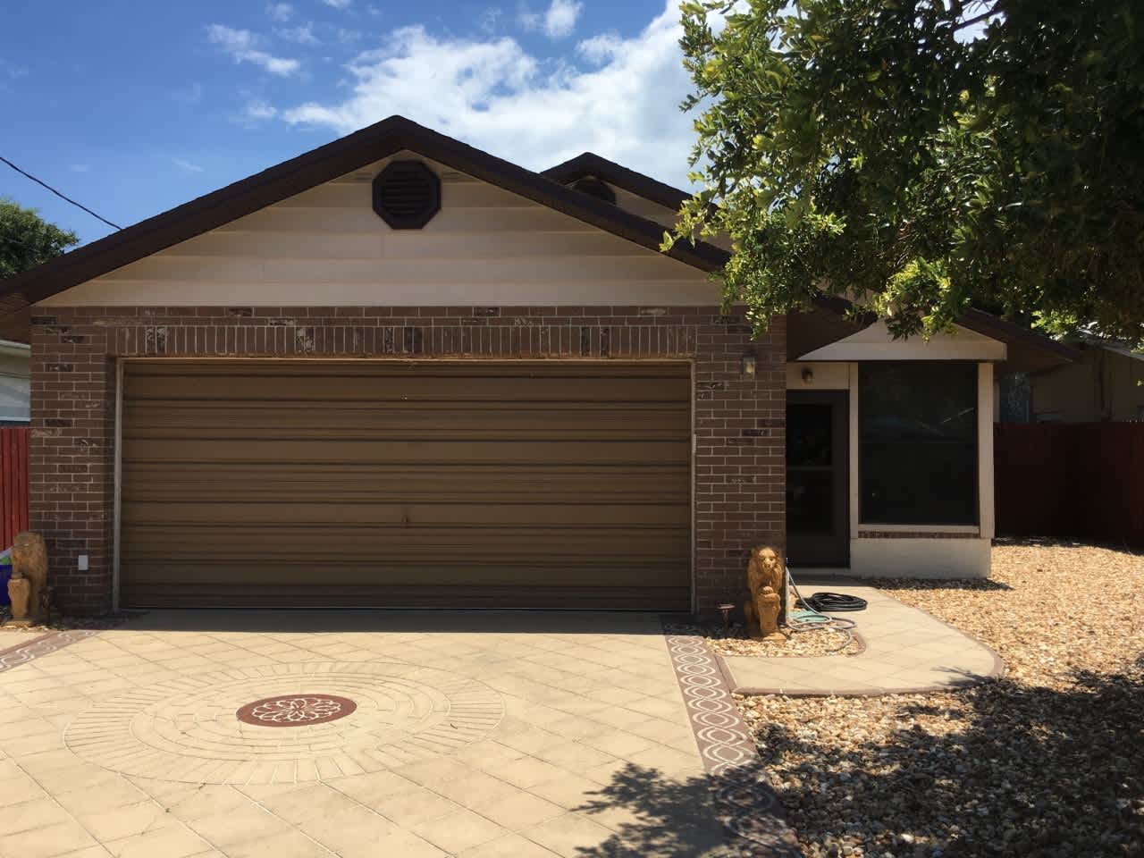 829 E 12th Ave – photo 1