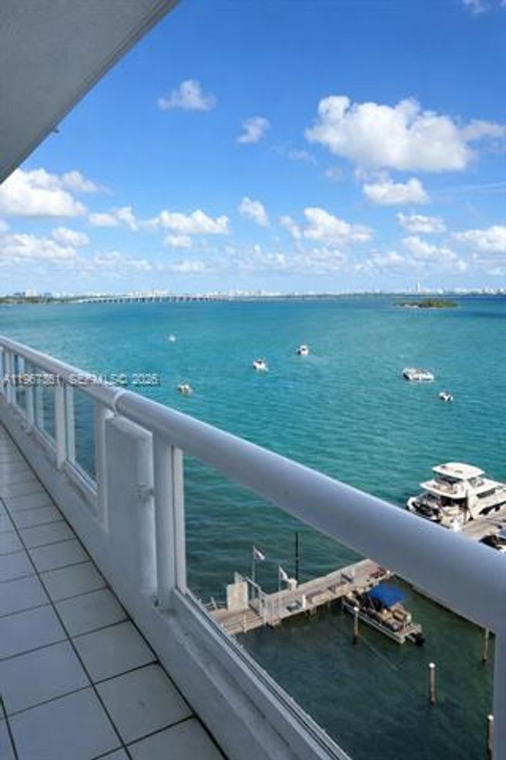 1717 N Bayshore Dr Cu A 1132 Miami Fl 33132 – photo 2