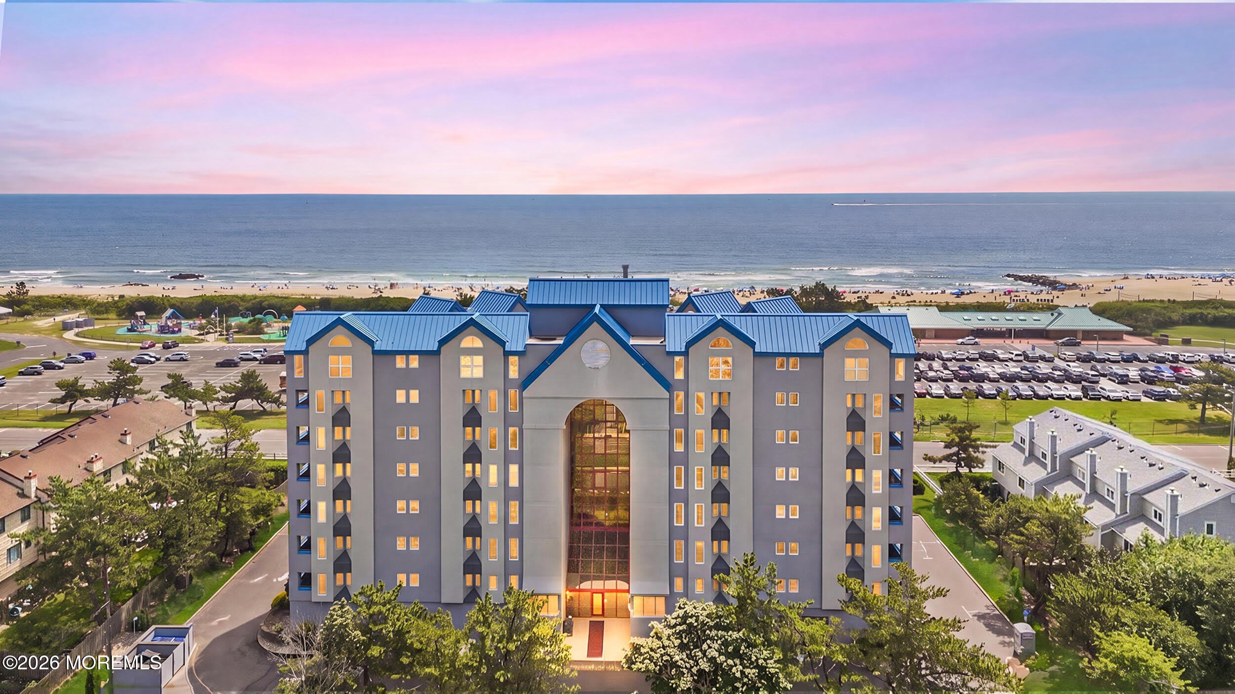 300 Ocean Avenue N – photo 1