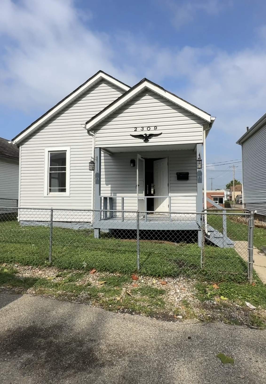 2309 Elbe Avenue – photo 1