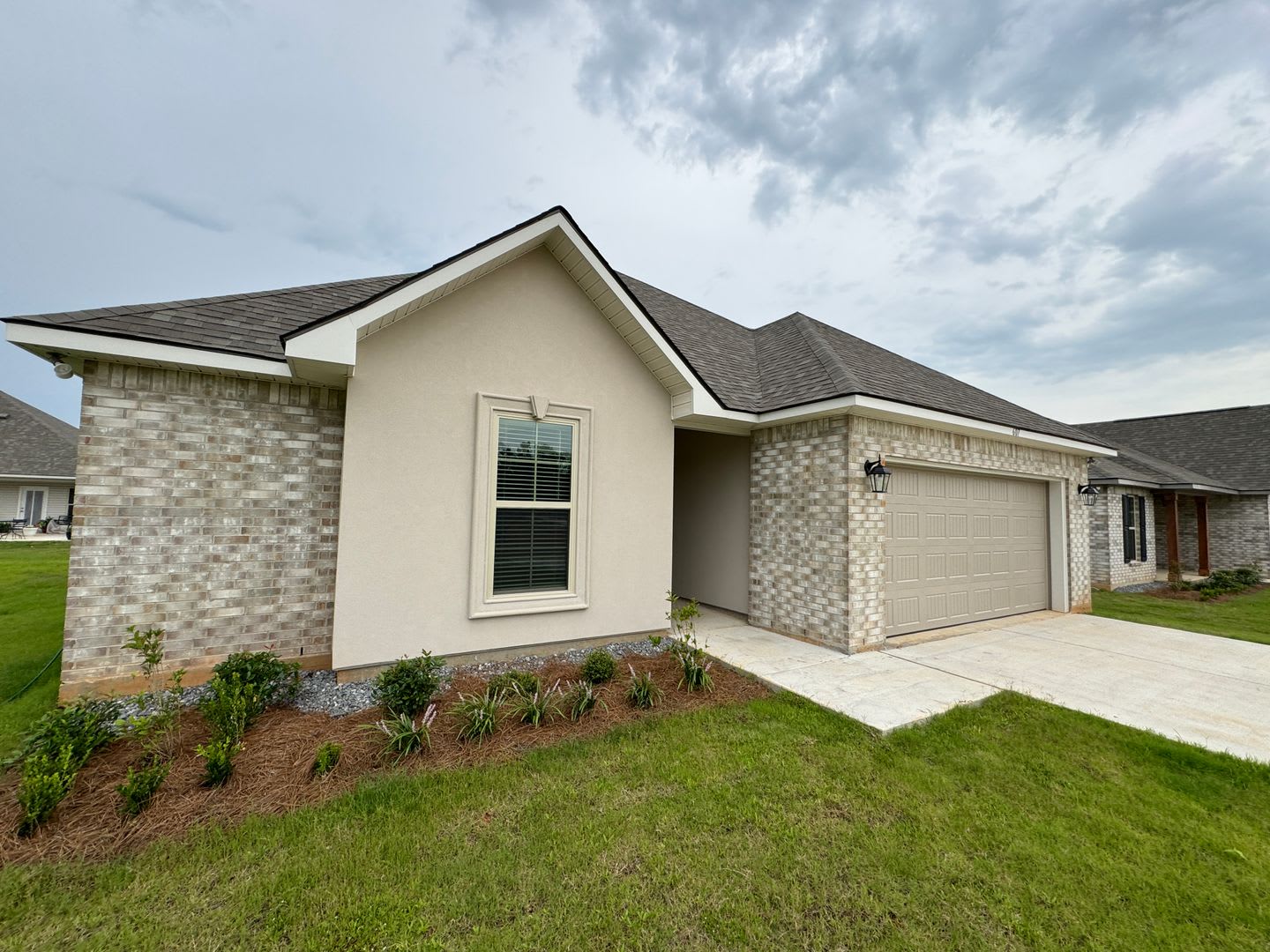 Half off first full month rent!! Like New Construction in Haughton... – photo 1