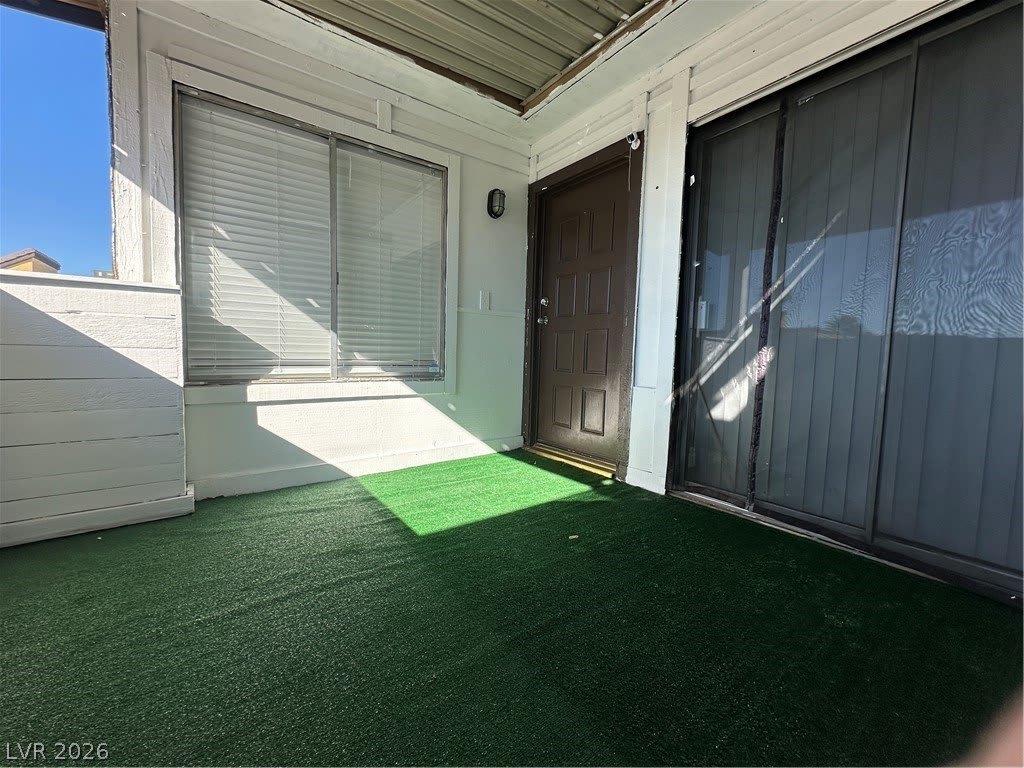 1467 Hialeah Drive – photo 5