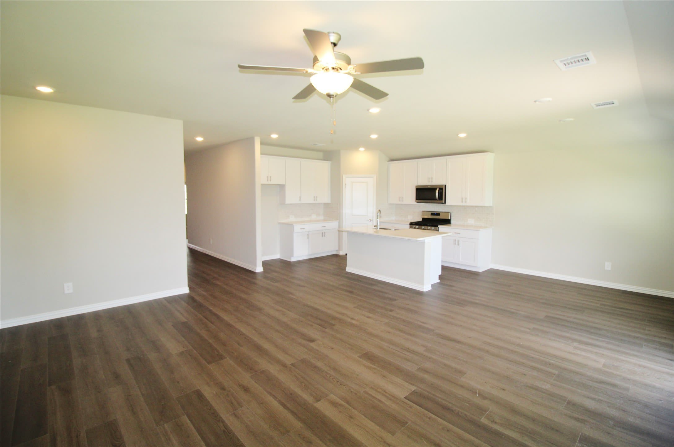 4208 Mountain Creek Drive – photo 5