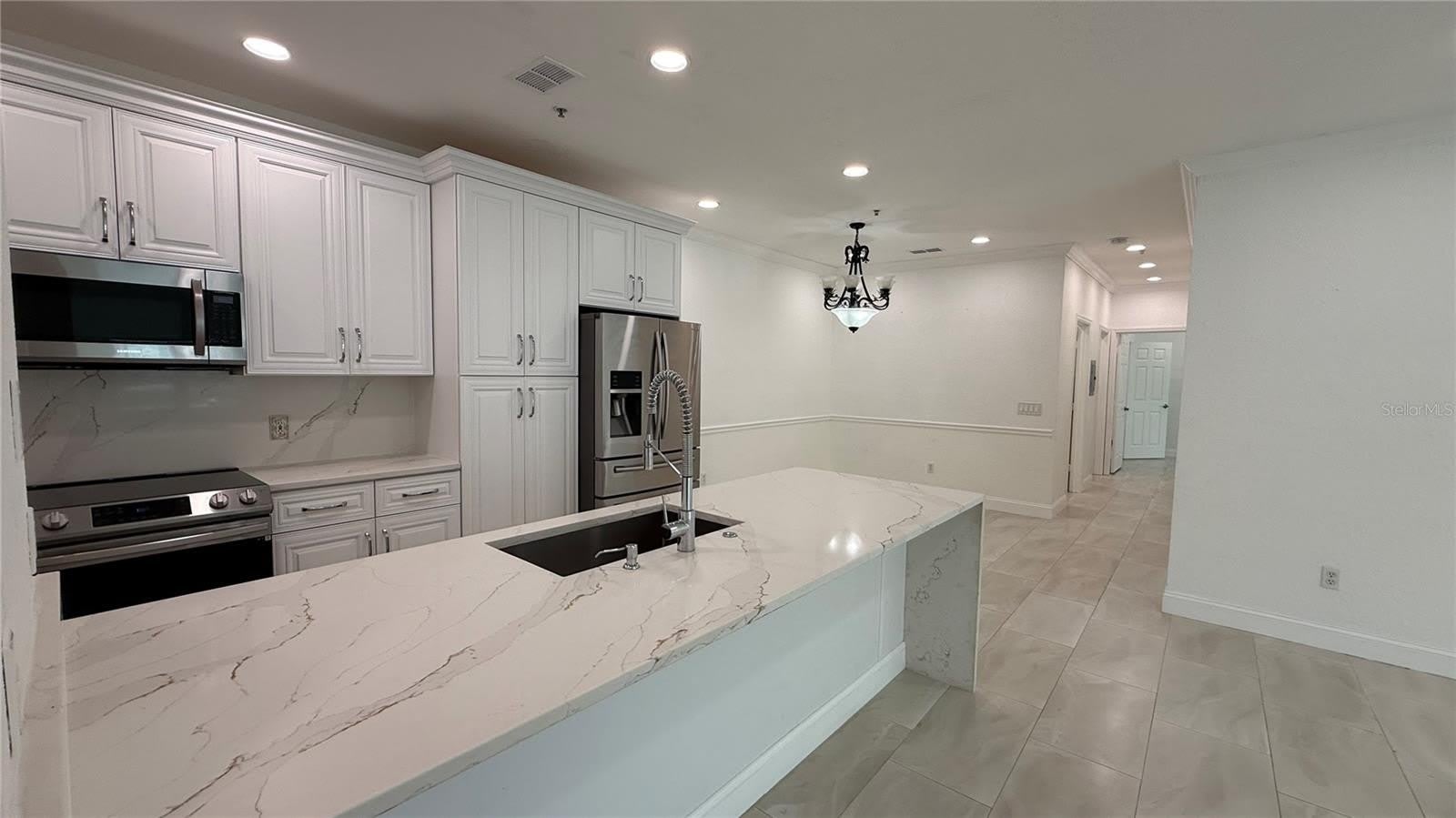 16303 ENCLAVE VILLAGE Drive – photo 1