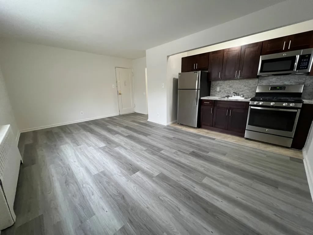 80 Arlo Rd Apt 1B – photo 1