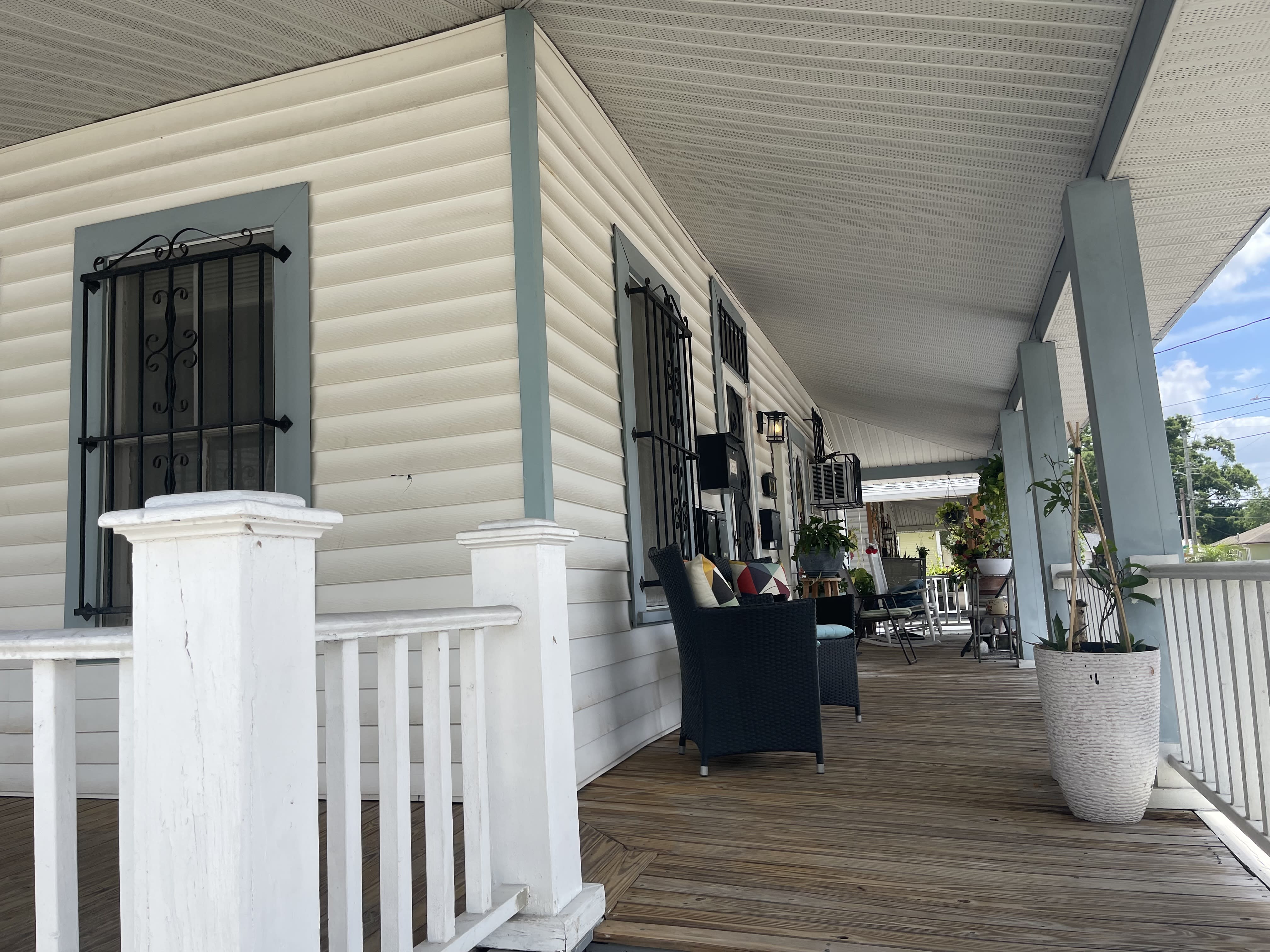 912 East Saint Clair Street – photo 3