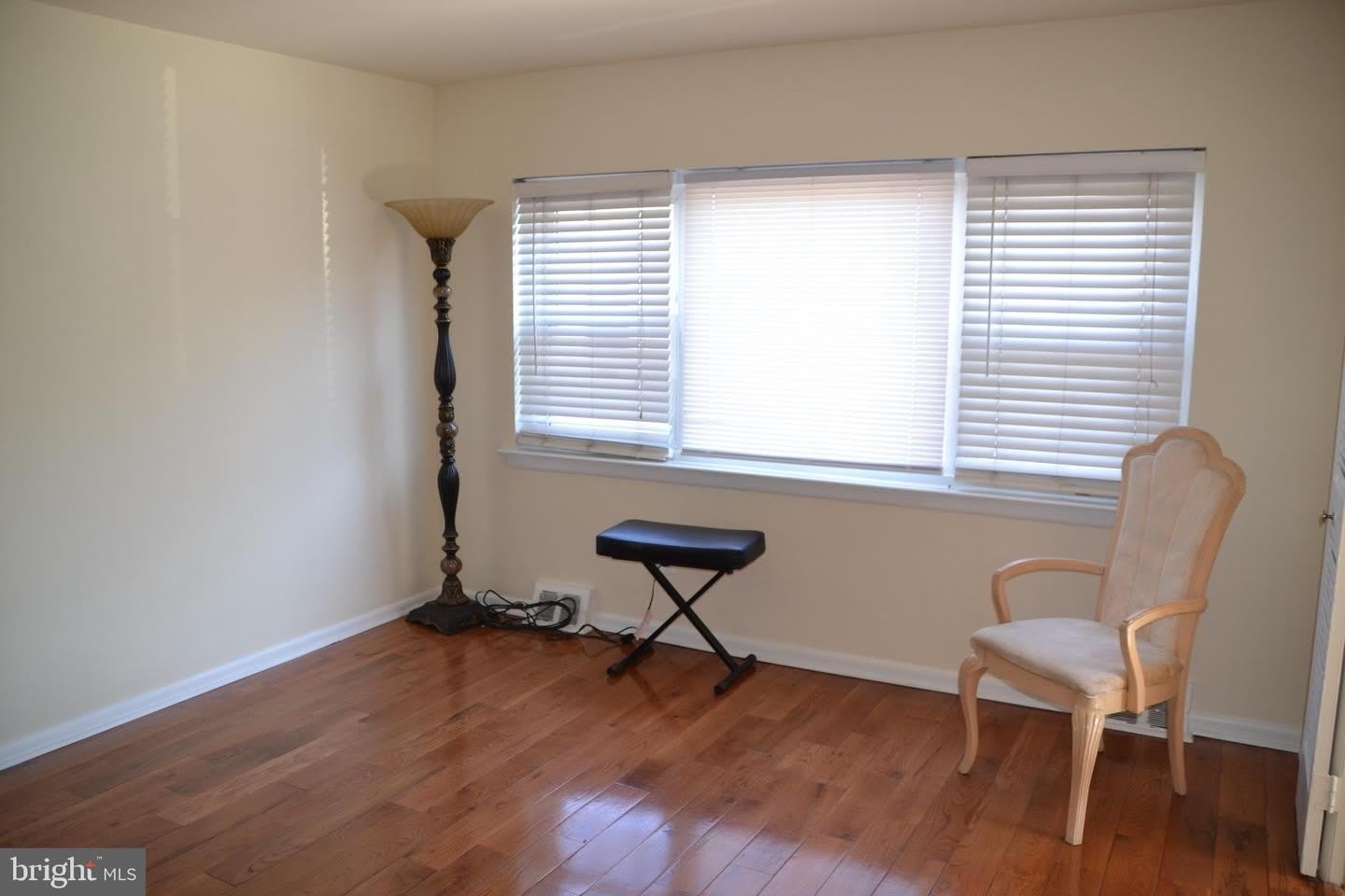246 Ardmore Ave – photo 3